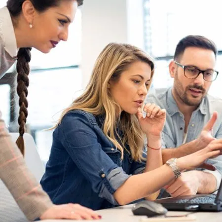 A Sereno IT engineer working alongside a London business team